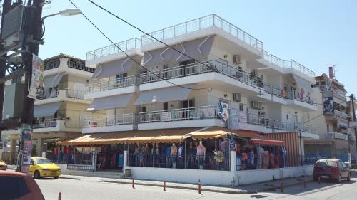  Philippos & Maria Apartments in Paralia