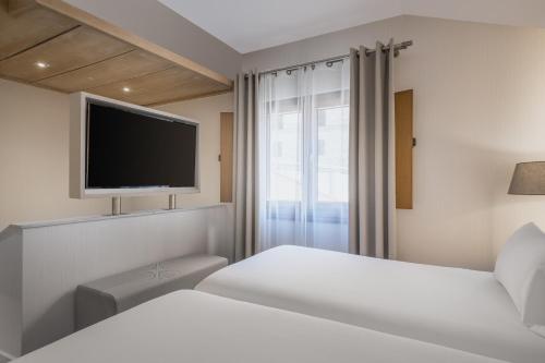 NH Collection Salamanca Palacio de Castellanos - image 3