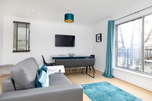Picture of Altido Bright 3-Bed Flat Overlooking The Clyde