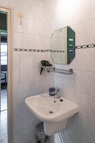 Bathroom, Boswachtershuisje - Landgoed Kasteel Limbricht in Sittard