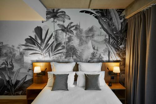 Sleeps 4