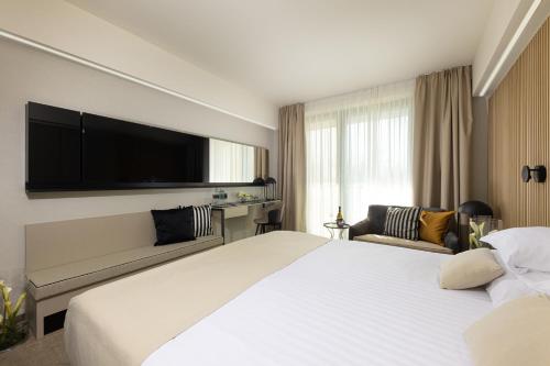 1 queen bed
