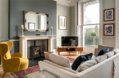 Picture of 16 Lansdown Flat 3 - By Luxury Apartments