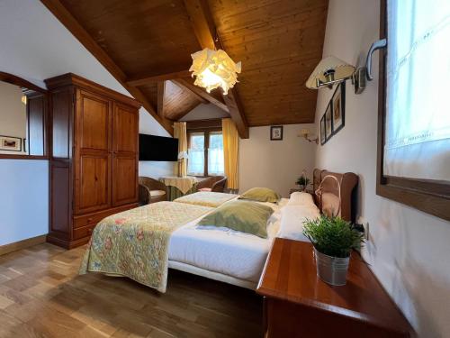  Hostal Rural Salazar in Oronz