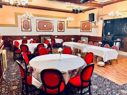 SneydArmsHotel in Tunstall