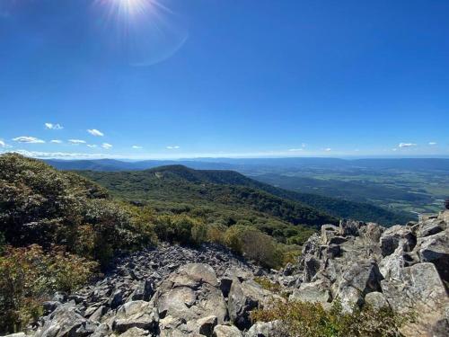 Shenandoah Getaway Near National Park Cozy Space!