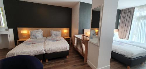Hotel Bor Scheveningen Room Type - Quadruple Room with Terrace (2 adults +2 children)