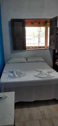 1 double bed, 1 bunk bed