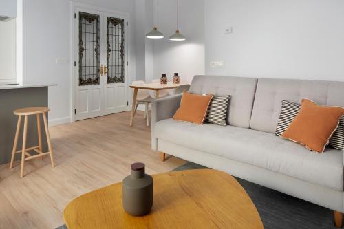 One-Bedroom Apartment image 7
