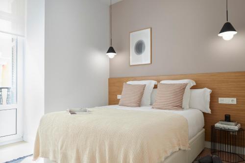 One-Bedroom Apartment image 3