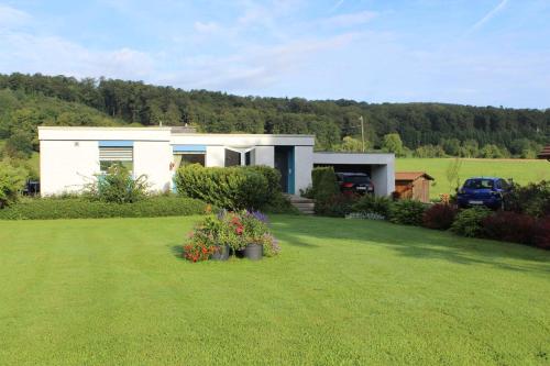  Les Petites Chambres de la Bleue Maison in Coeuve