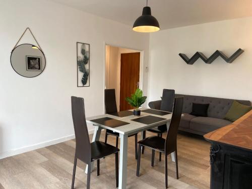 . 1 Espalion superbe appartement hyper centre ville