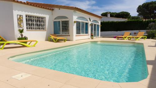 VACAY Villa Zen, relax perfecto, en la Costa Brava, L'Escala! - Accommodation - L'Escala