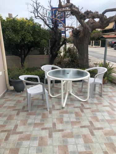 Létesítmények, Chrysa's House Apartment in Longos Aegio