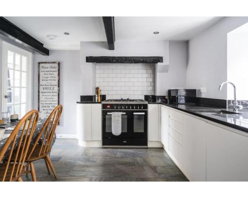 Hatfield Cottage, Bath (photo 5)