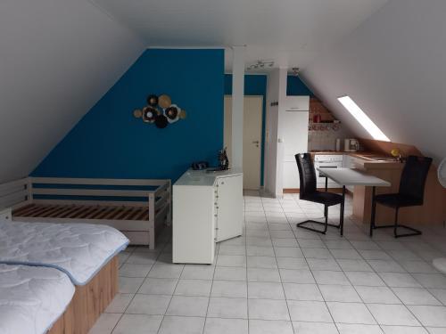 Neue Möblierte Wohnung mit Separatem Eingang, Nahe zum Bahnhof Nach Frankfurt