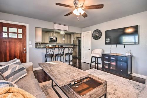 Cozy Duplex, Walk to Bentonville City Square!, Bentonville (zdjęcie 4)