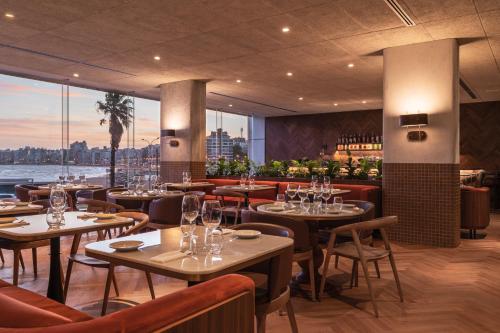 مطعم, Costanero Hotel Montevideo - MGallery Collection in Pocitos