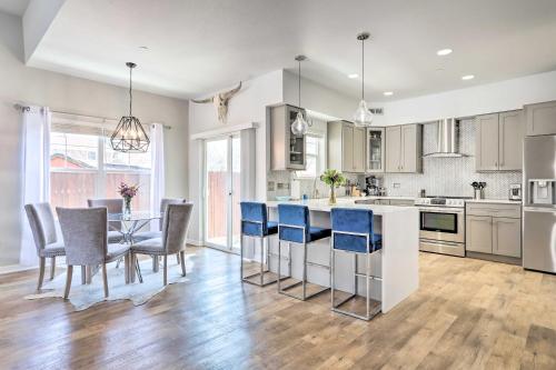 Modern-Chic Englewood Home with Yard and Office! in 恩格爾活