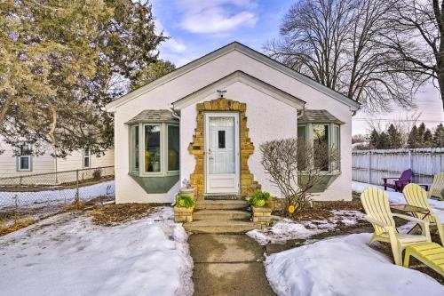 Charming Minneapolis Cottage Near Airport!