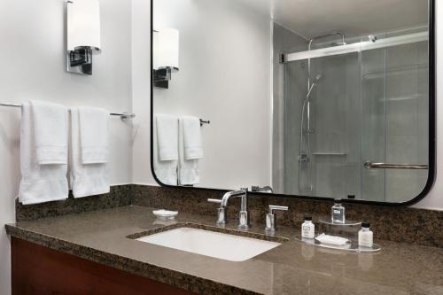 Crowne Plaza - Greenbelt - Washington DC an IHG Hotel - image 5