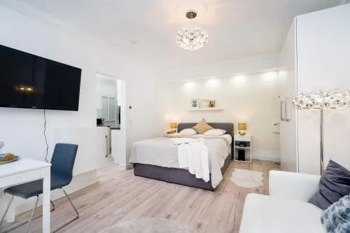 Lachmann Budget Studio Kreuzberg - 1 BR, central location in XBerg, modern decor in Berlin, Deutschland