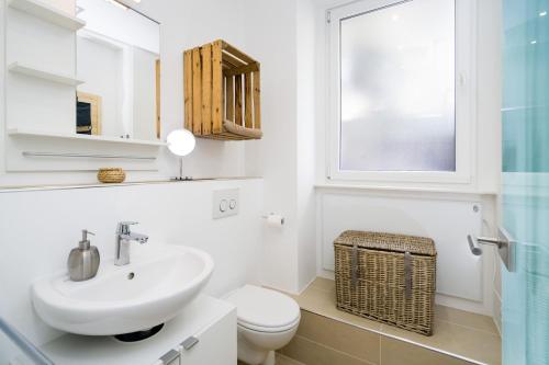 Lachmann Budget Studio Kreuzberg - 1 BR, central location in XBerg, modern decor, Berlin (photo 6)