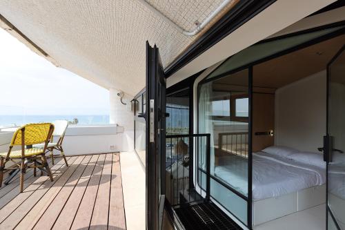 Instalaciones, The O Pod Capsule Hotel in Tel Aviv