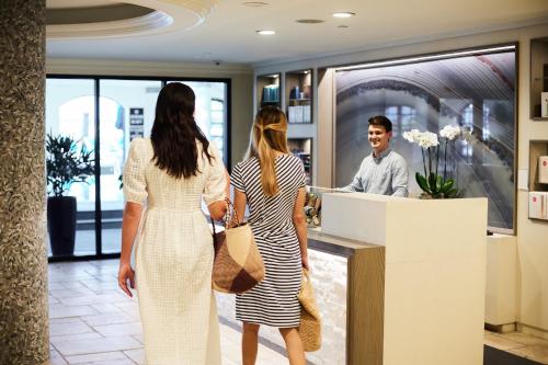 The Charleston Place The Charleston Place