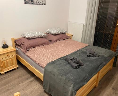 1 queen bed
