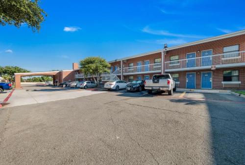 Motel 6-Plano, TX - Plano Northeast in Plano, USA