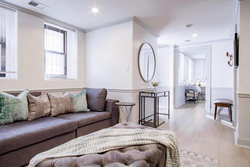 Cheery 1-BR in the of Shaw 2 blocks to subway - main image