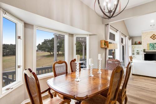 Lakefront in Lago Vista (TX)