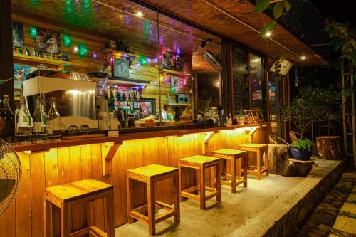 Blue Lagoon Cat Ba in Lan Ha Bay