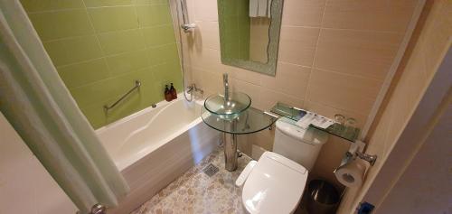 Bathroom, Apple Tree Pohang Hotel in Pohang-si