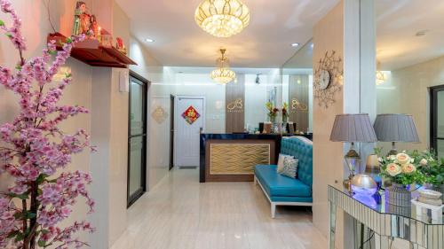 Baymont Suites & Residences, Manila