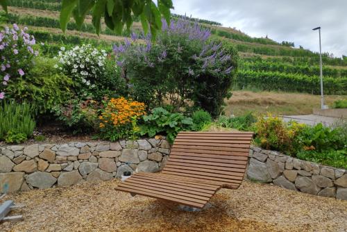 Weingut & Straußwirtschaft Vogel Weingut & Straußwirtschaft Vogel