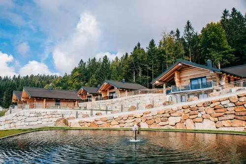 Blockhausen Luxus Chalets in Oberschwarzenberg, Österreich