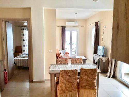 Votsalo Pool Apts 3