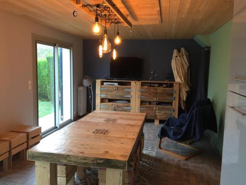 Maison conviviale dans un cadre unique in 薩爾特河畔勒梅勒