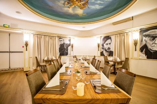 Hotel Les Tourelles - image 10