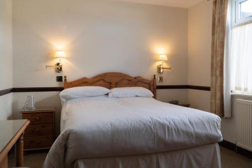 2 bedrooms, 3 beds