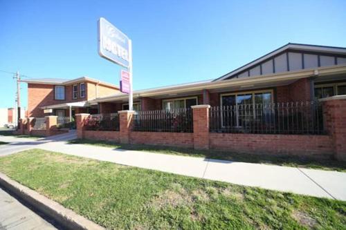 Gundagai Gabriel Motor Inn