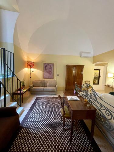 4 Balconi rooms- Dimora Arditi B&B in Lecce