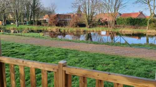 Skats, Camping Les Sources Liencourt in Grand Rullecourt
