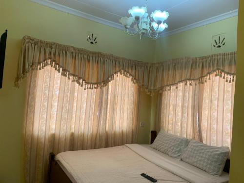 Home Stay Executive Guest House Nairobi Over view