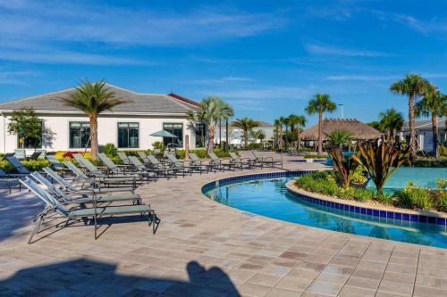 Five bedroom home is ideal for an elegant vacation - image 4