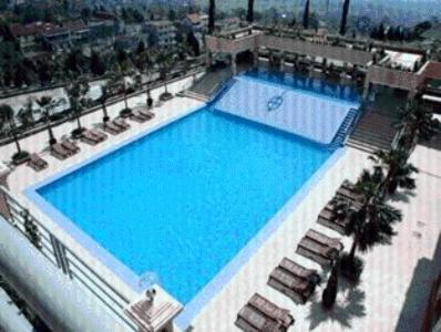 Swimming pool, Royal Senyiur Hotel in Trawas