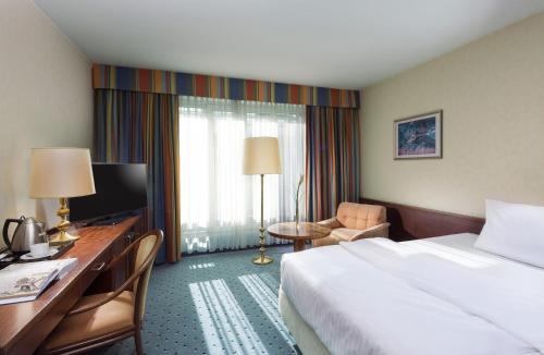 room detail thumbnail 1