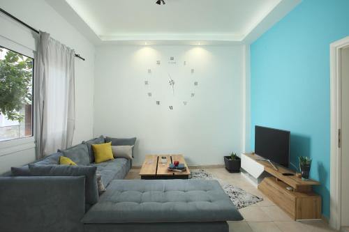 Nikea apartment near Piraeus port and metro st I, Athens